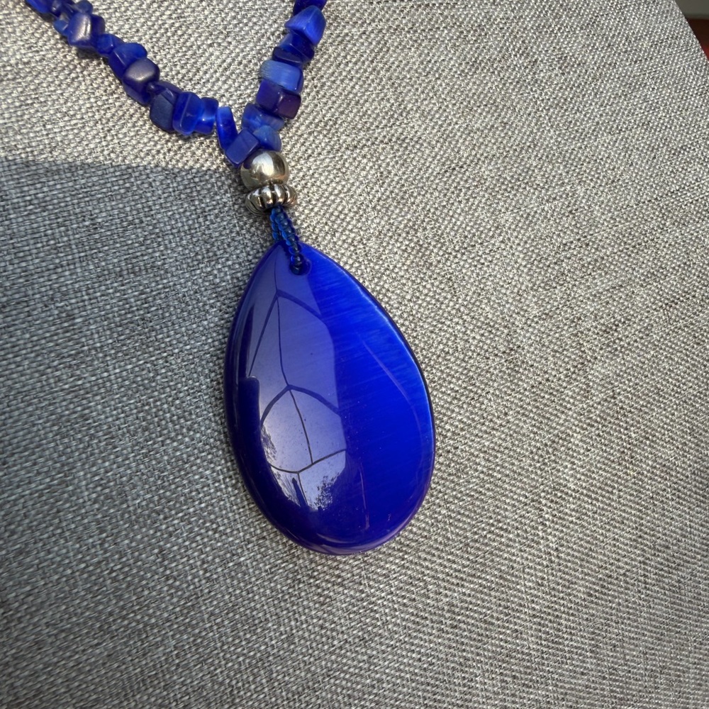 Blue Beaded Necklace with Pendant - Picture 2 of 7